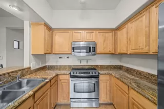 Photo #2: 7009299 Listing