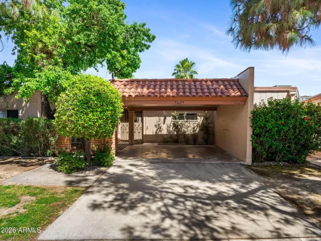 MLS: 7009361 Condo For Sale