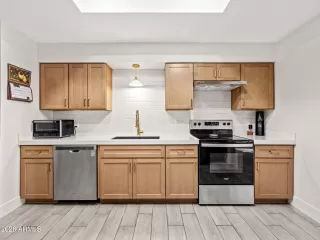 Photo #5: 7009361 Listing 