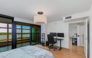 Photo #4: 7009405 Listing