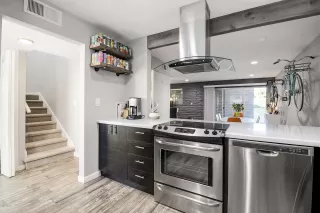 Photo #2: 7009448 Listing 