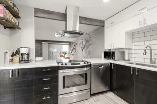 Photo #3: 7009448 Listing 