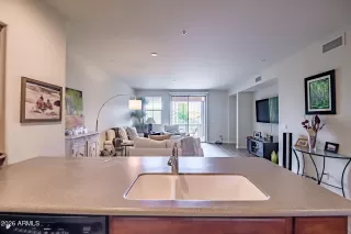 Photo #5: 7009501 Listing 