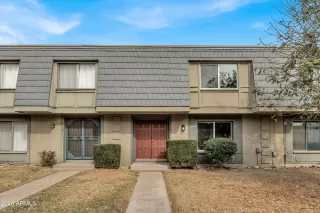 More Details about MLS # 7009553 : 2021 W PIERSON STREET