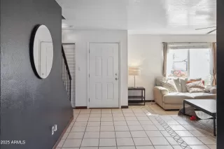 Photo #3: 7009598 Listing