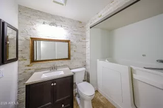 Photo #4: 7009608 Listing 