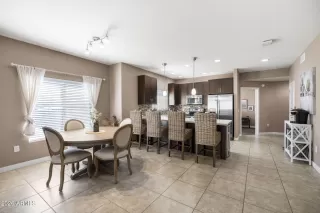 Photo #5: 7009628 Listing 