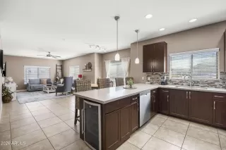 Photo #6: 7009628 Listing 