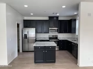 Photo #6: 7009692 Listing 