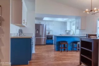 Photo #5: 7009748 Listing