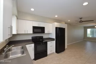 Photo #5: 7009749 Listing