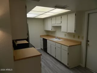 Photo #3: 7009866 Listing