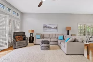 Photo #4: 7010001 Listing 