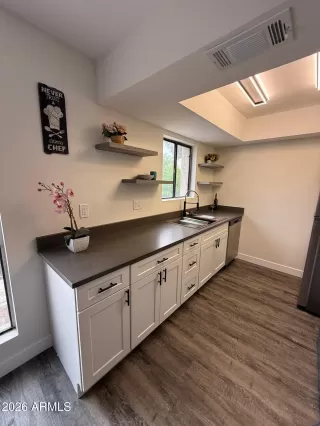 Photo #4: 7010060 Listing