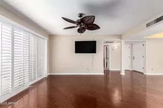 Photo #3: 7010061 Listing 