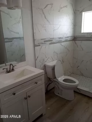 Photo #4: 7010145 Listing