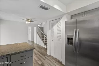 Photo #2: 7010206 Listing 