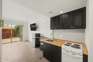 Photo #2: 7010208 Listing 