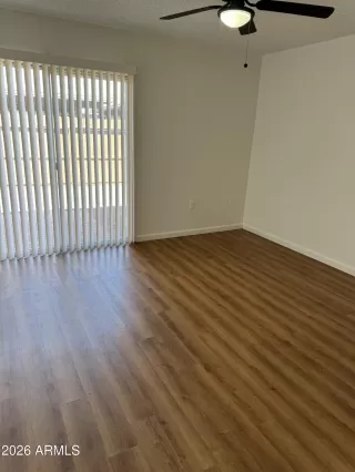 Photo #6: 7010231 Listing 