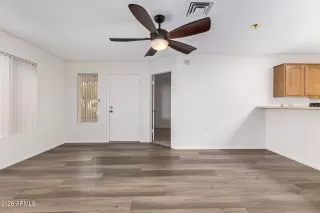 Photo #5: 7010297 Listing 