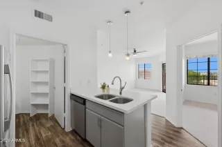 Photo #2: 7010305 Listing 