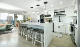 Photo #1: 7010333 Listing