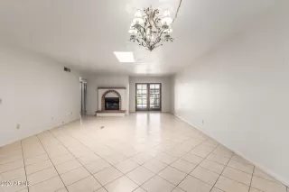 Photo #5: 7010351 Listing