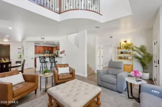 Photo #5: 7010383 Listing 