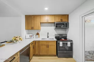 Photo #4: 7010571 Listing