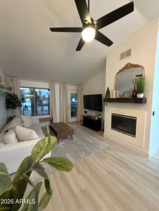 Photo #3: 7010628 Listing 