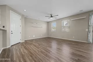 Photo #5: 7010831 Listing 