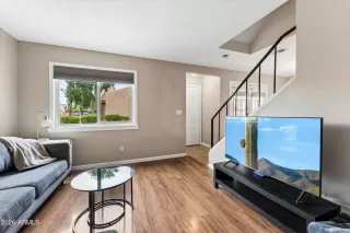 Photo #3: 7010867 Listing 