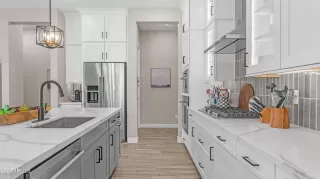 Photo #3: 7010924 Listing 