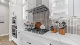 Photo #4: 7010924 Listing 