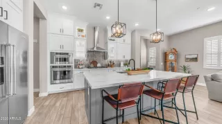 Photo #5: 7010924 Listing 