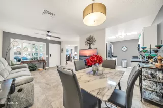 Photo #5: 7010974 Listing 