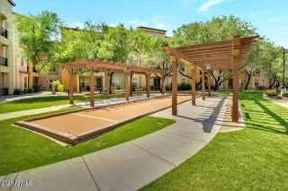 Photo #6: 7010991 Listing 