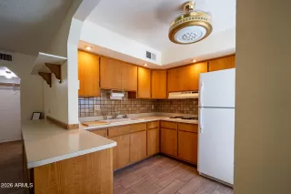 Photo #5: 7011041 Listing