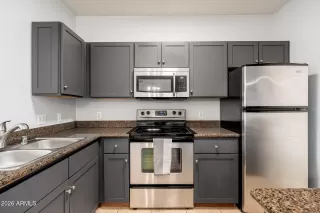 Photo #6: 7011105 Listing 