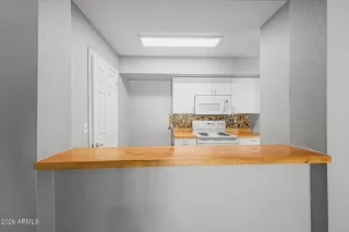 Photo #4: 7011174 Listing 