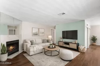 Photo #2: 7011205 Listing 