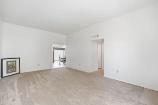 Photo #4: 7011269 Listing 