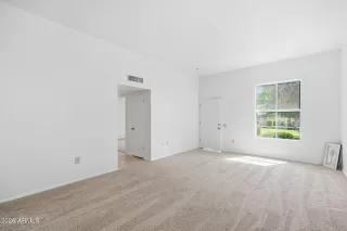 Photo #5: 7011269 Listing 