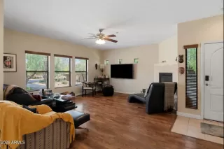 Photo #3: 7011329 Listing 