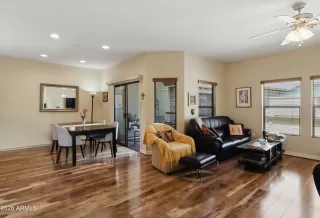 Photo #6: 7011329 Listing 