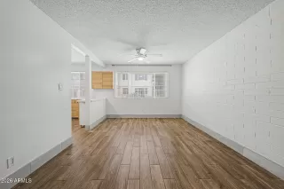 Photo #5: 7011463 Listing 