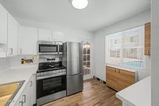 Photo #6: 7011463 Listing 