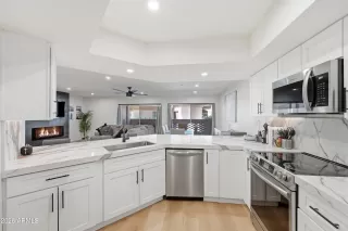 Photo #1: 7011550 Listing 