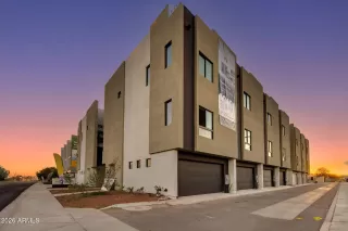 Photo #1: 7011571 Listing 