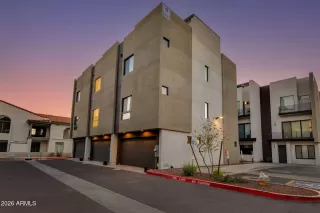 Photo #2: 7011571 Listing 